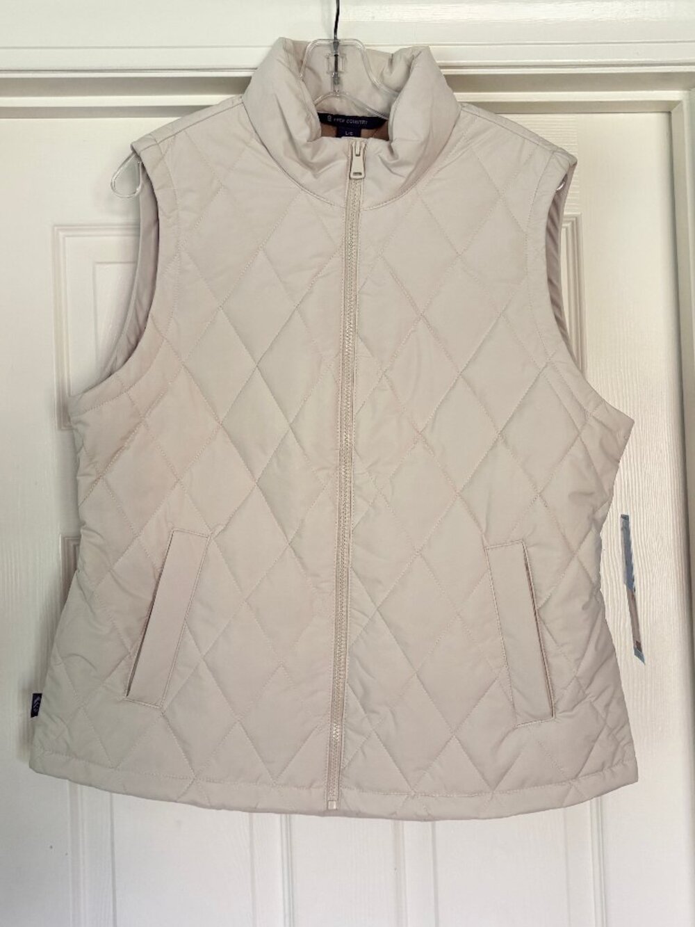 NWT quilted puffer vest, cream, L